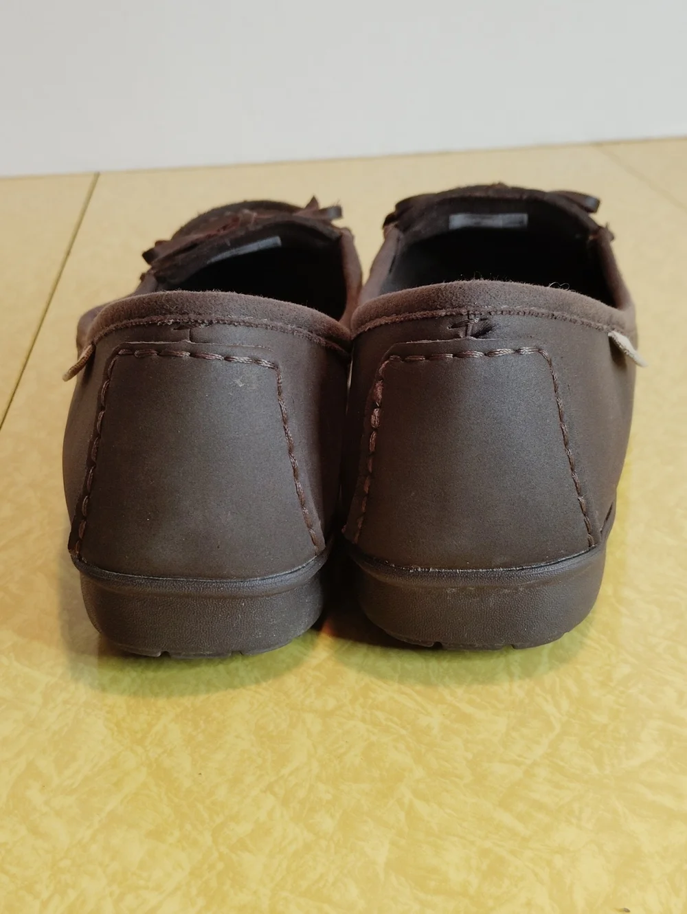 Women's Crocs Slip On Shoes Size 8